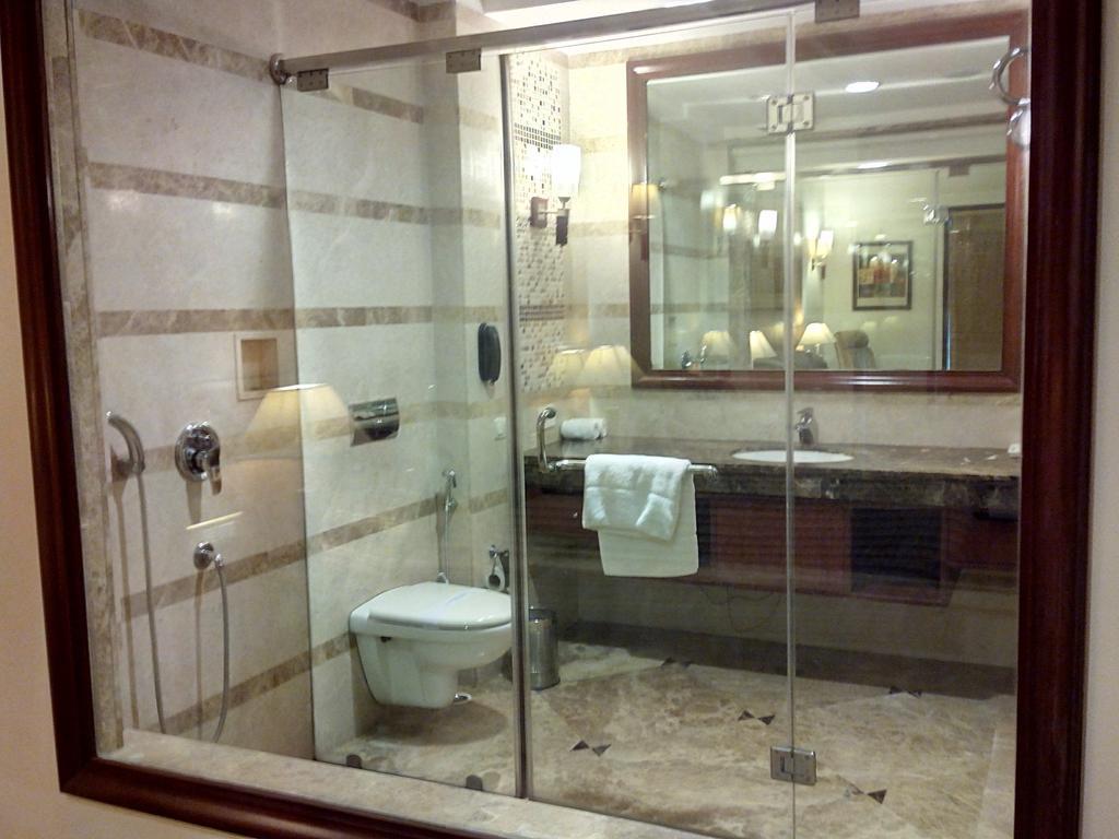 The Ocean Pearl Retreat Hotel New Delhi Eksteriør billede