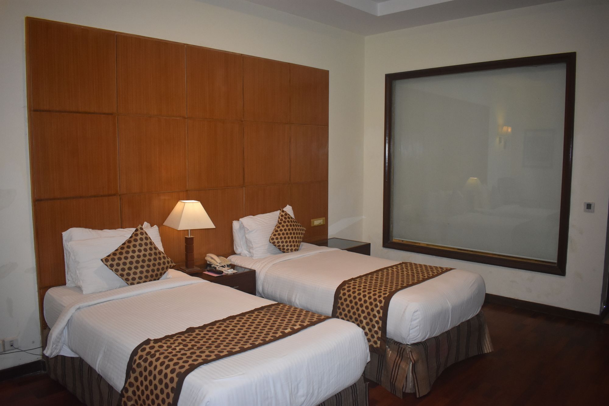 The Ocean Pearl Retreat Hotel New Delhi Eksteriør billede